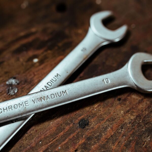 Skrytá past domácích oprav: Proč vás levná řešení stojí tisíce navíc