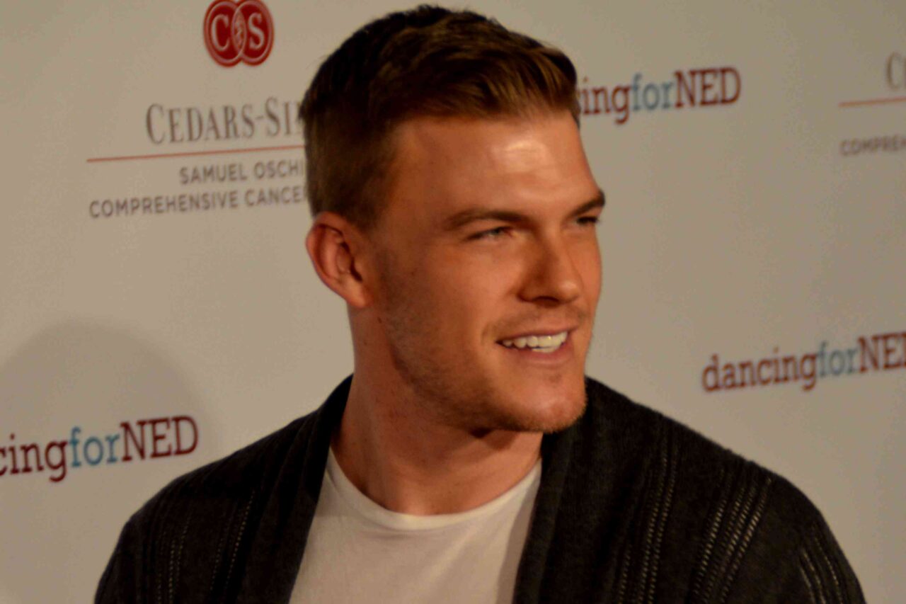 Alan Ritchson míří s Motor City na obrazovky