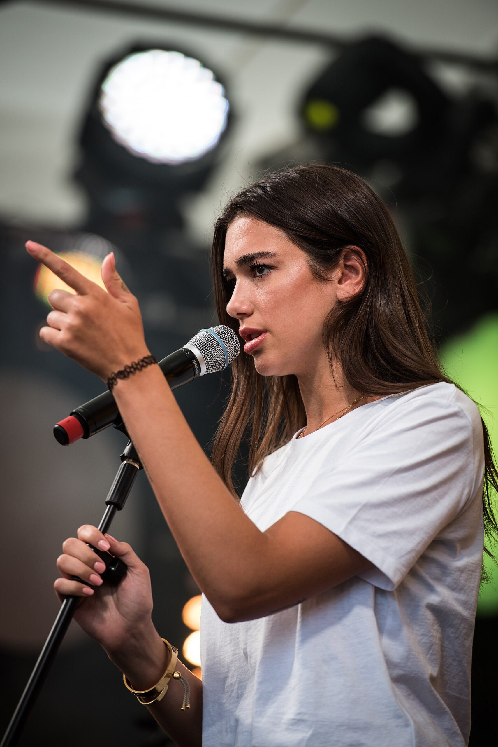 Dua Lipa oslavila 31. narozeniny po boku manžela Calluma Turnera