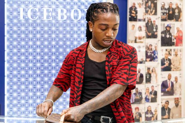 Jacquees po zatčení na svobodě: Obvinění odmítá