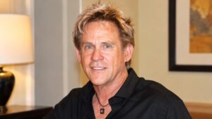Michael Dudikoff slaví 72. Z ninji je dnes stavitel domů