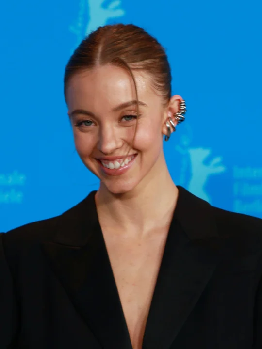 Fotografie 2 k článku Sydney Sweeney pod palbou: Nahá reklama rozzuřila elitní sportovkyně