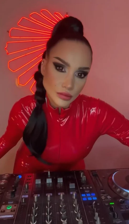 Fotografie 4 k článku Tajné plastiky českých hvězd: Pravda vyplavala ven
