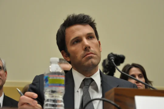 Fotografie 3 k článku Ben Affleck potvrdil, že ve sprchové scéně z Gone Girl neměl protézu
